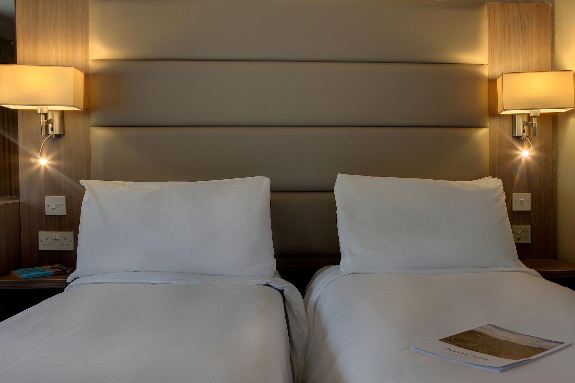 Best Western Pontypool Metro Hotel Екстер'єр фото