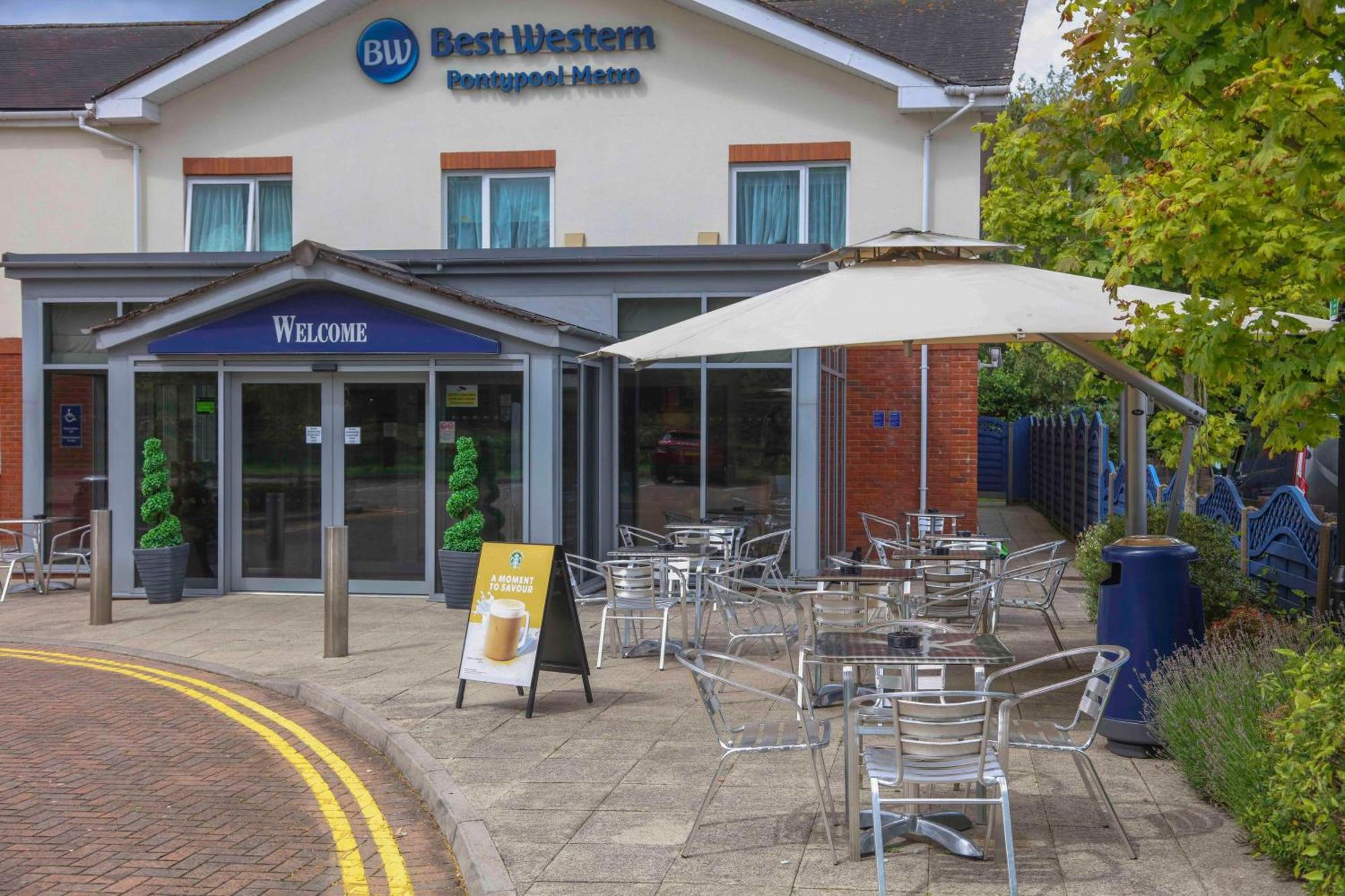 Best Western Pontypool Metro Hotel Екстер'єр фото