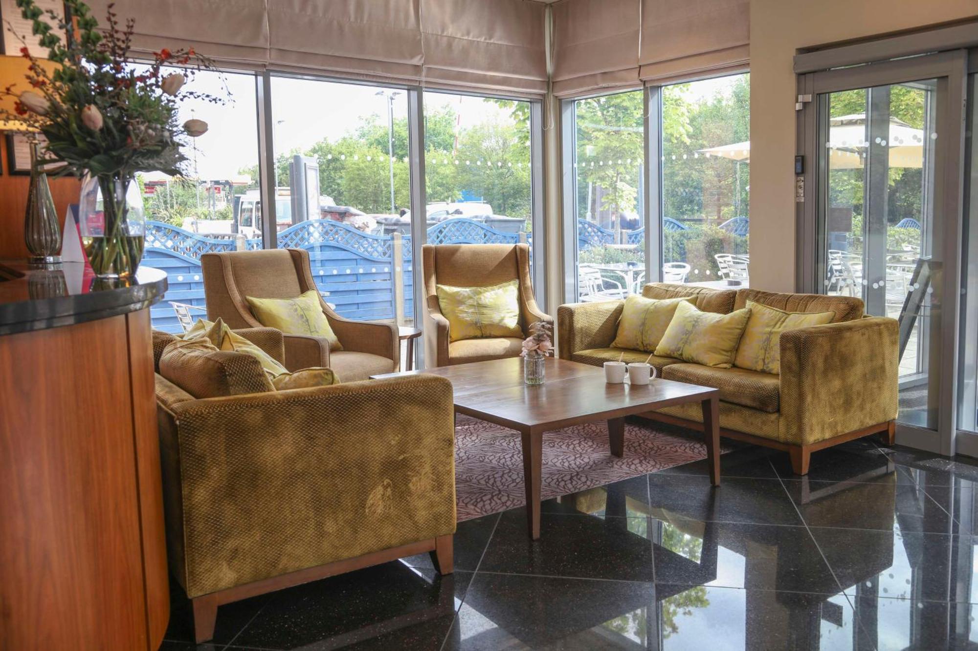 Best Western Pontypool Metro Hotel Екстер'єр фото