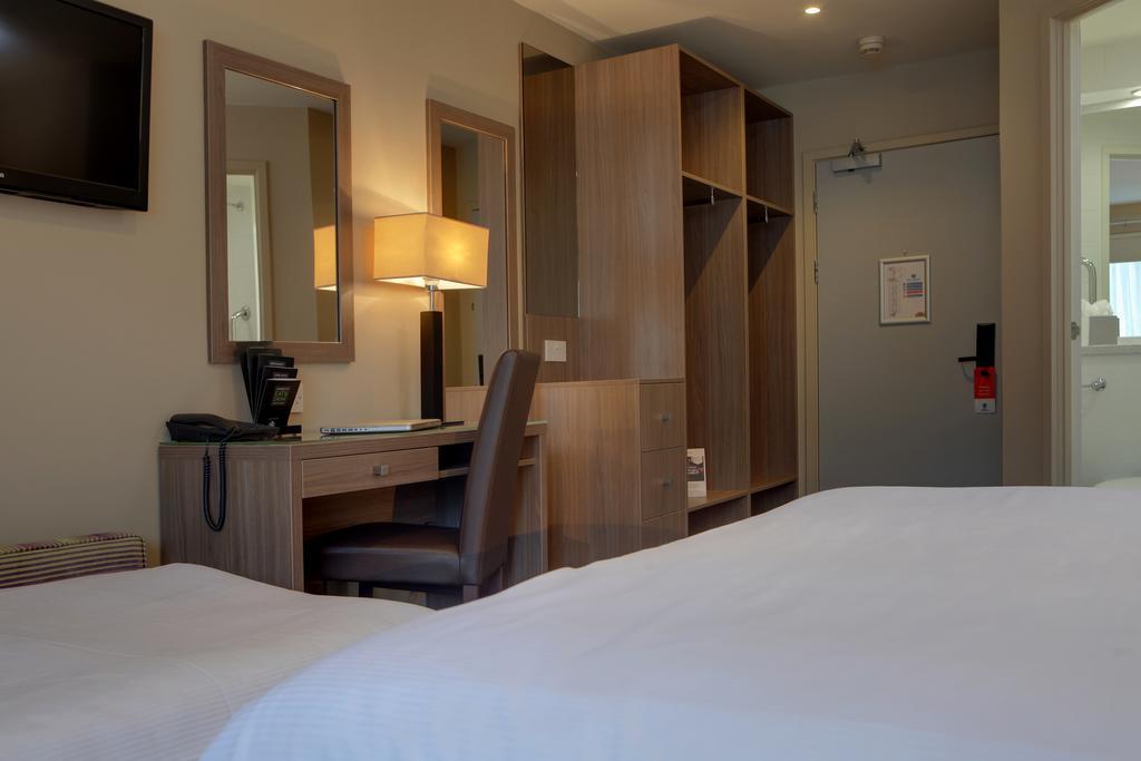 Best Western Pontypool Metro Hotel Екстер'єр фото