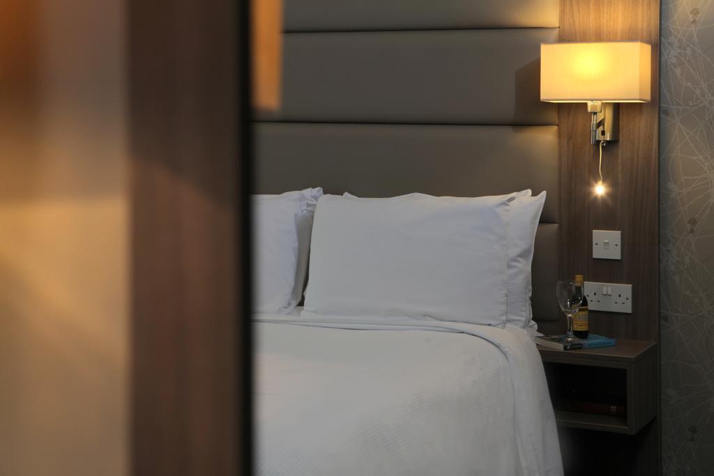 Best Western Pontypool Metro Hotel Екстер'єр фото