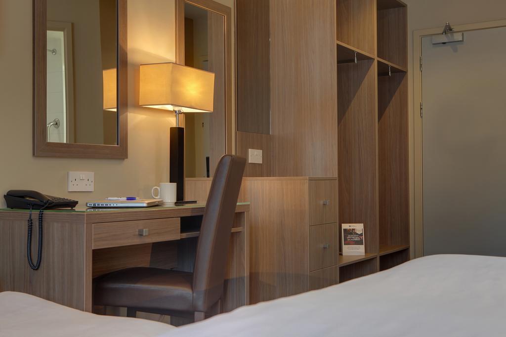 Best Western Pontypool Metro Hotel Екстер'єр фото