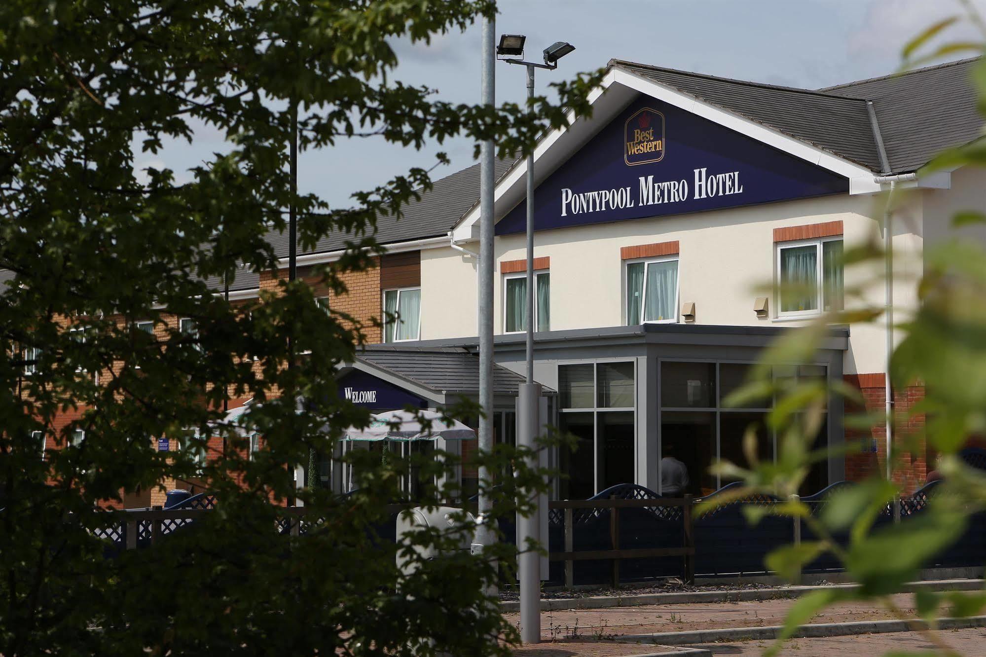 Best Western Pontypool Metro Hotel Екстер'єр фото