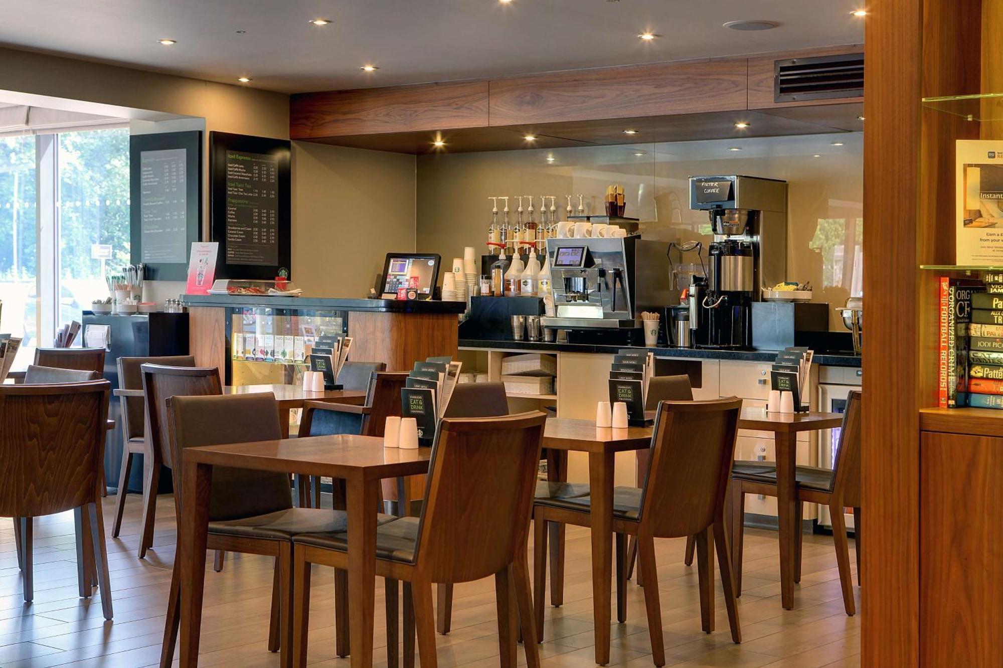 Best Western Pontypool Metro Hotel Екстер'єр фото